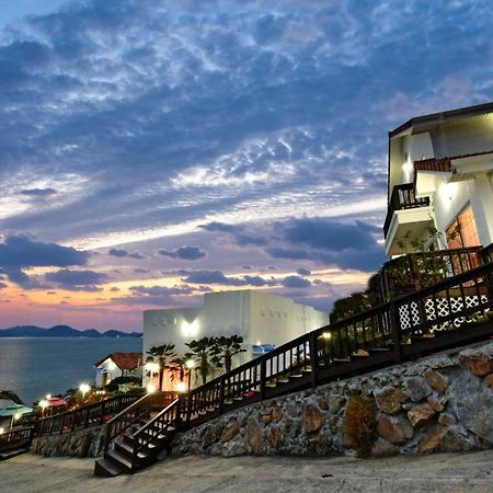 Namhae Bluemare Pension Экстерьер фото