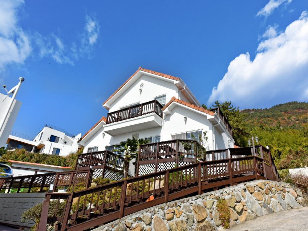 Namhae Bluemare Pension Экстерьер фото