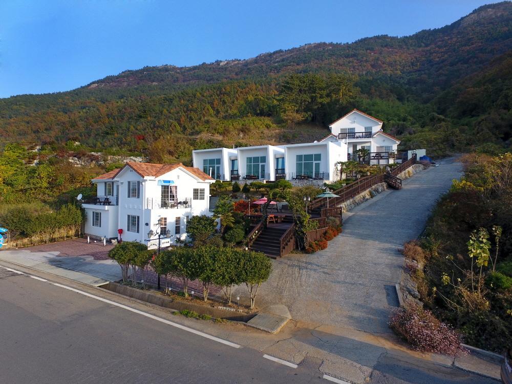Namhae Bluemare Pension Экстерьер фото