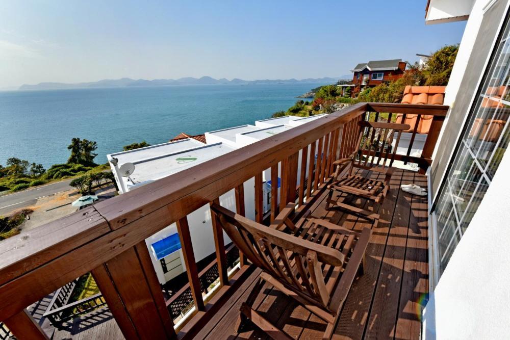 Namhae Bluemare Pension Экстерьер фото