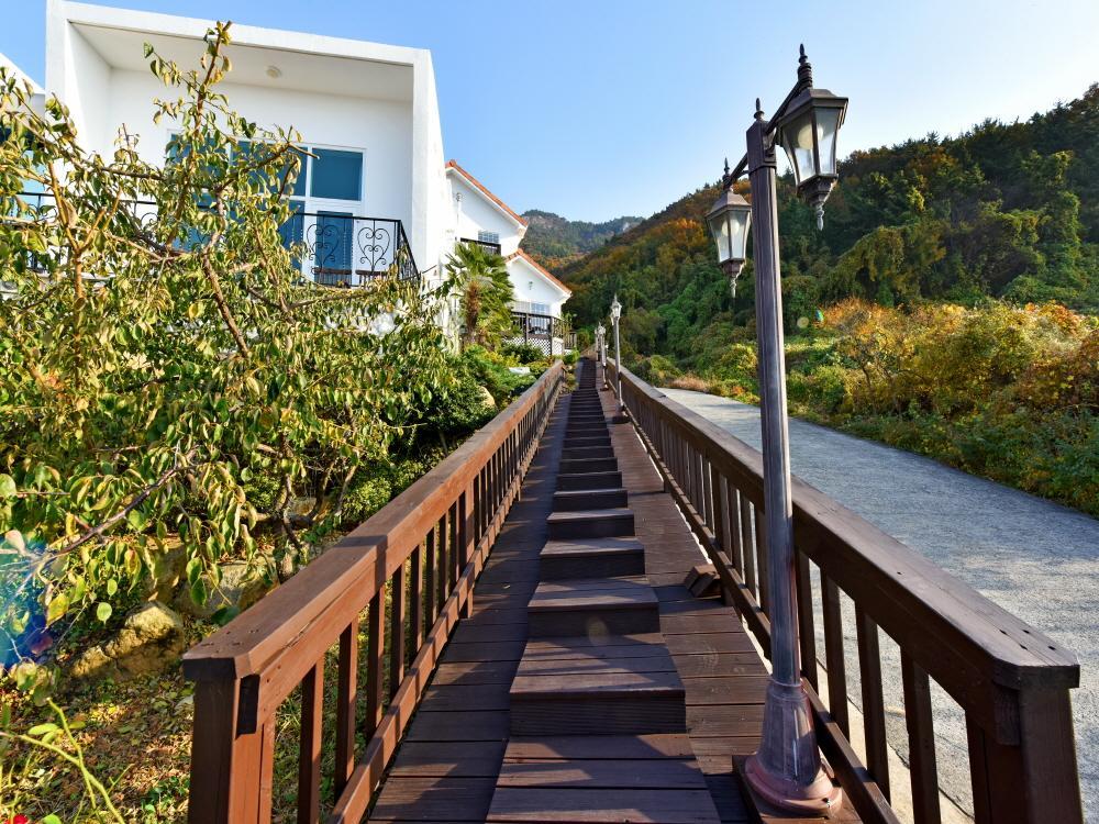 Namhae Bluemare Pension Экстерьер фото